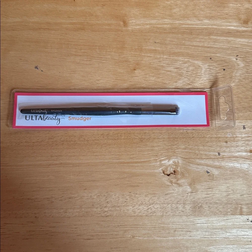 Ulta Beauty Smudger Brush